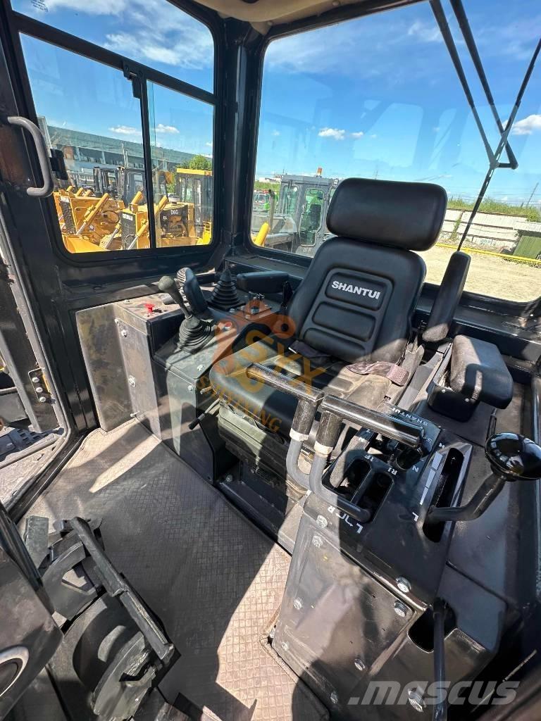 Shantui SD 22 F Гусеничные бульдозеры