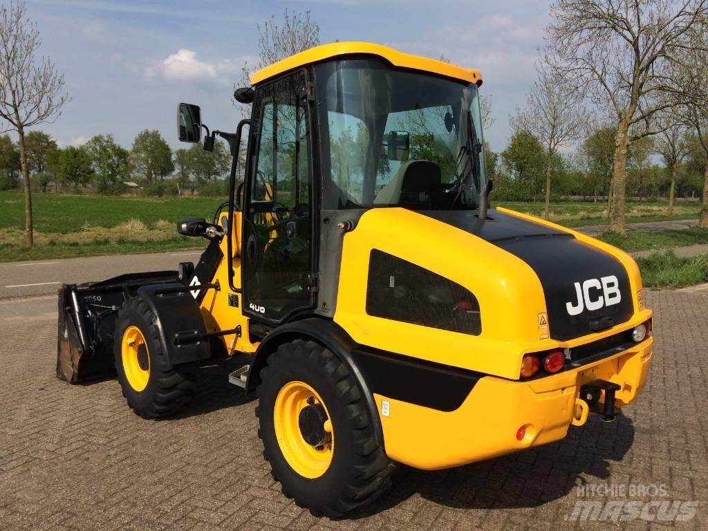 JCB 406 Фронтальные погрузчики