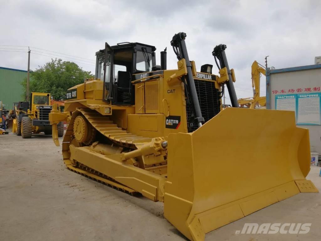 CAT D 7 R Гусеничные бульдозеры