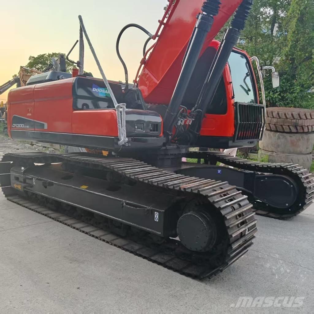 Doosan DX 300 Гусеничные экскаваторы