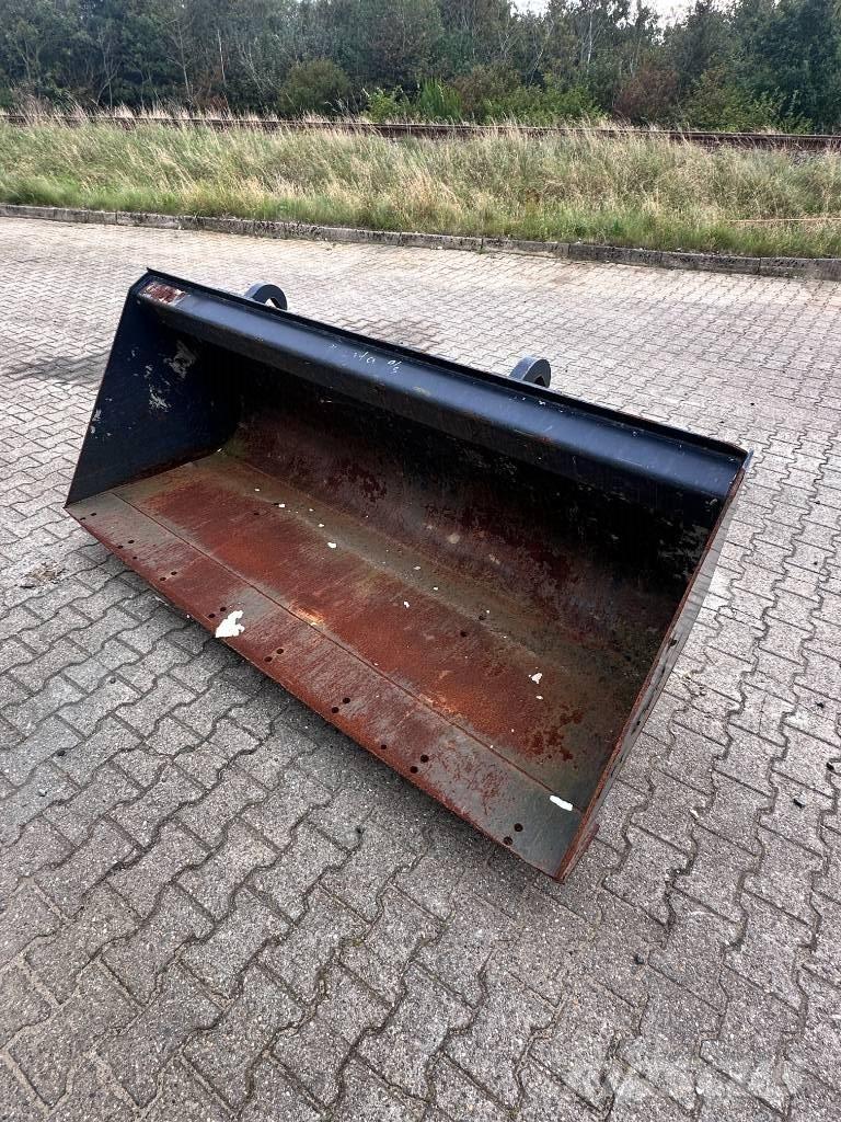 JCB Læsseskovl - 226cm Ковши