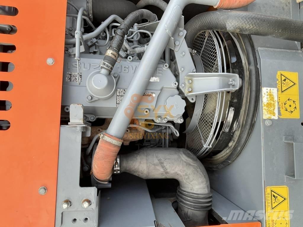 Hitachi ZX 240 Гусеничные экскаваторы