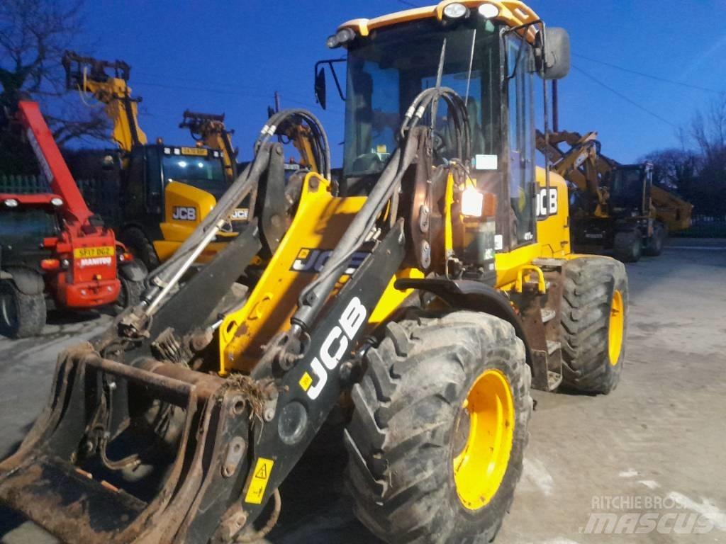 JCB 411 Сельскохозяйственные телескопические погрузчики