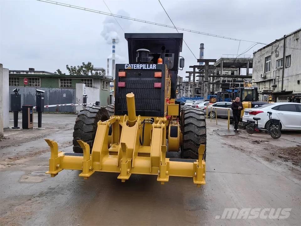 CAT 140H Грейдеры