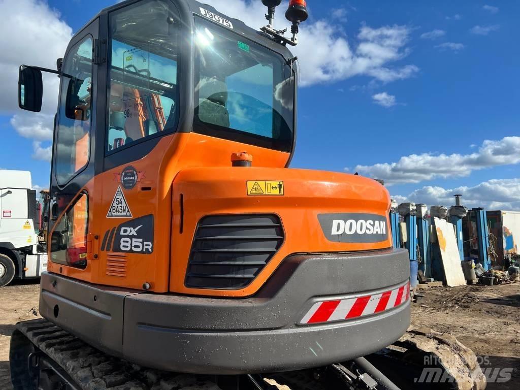 Doosan DX 85 R Малые экскаваторы 7т-12т