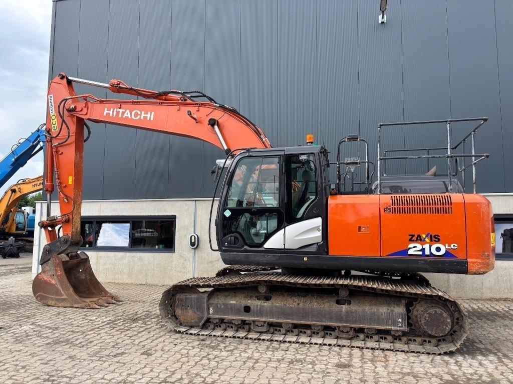 Hitachi ZX 210 LC-6 Гусеничные экскаваторы