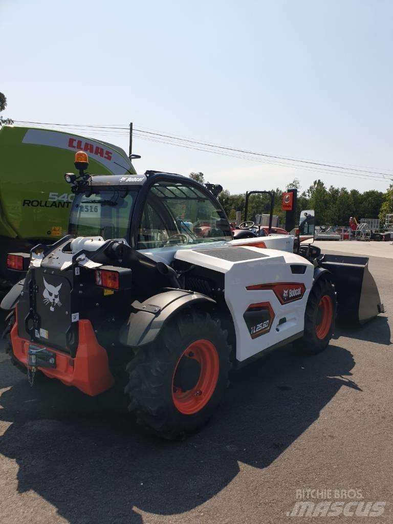 Bobcat TL 25.60 Сельскохозяйственные телескопические погрузчики