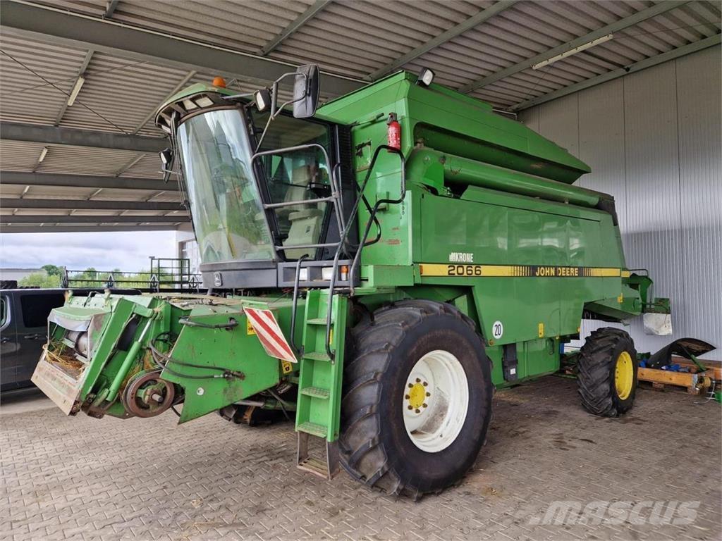 John Deere 2066 Зерноуборочные комбайны