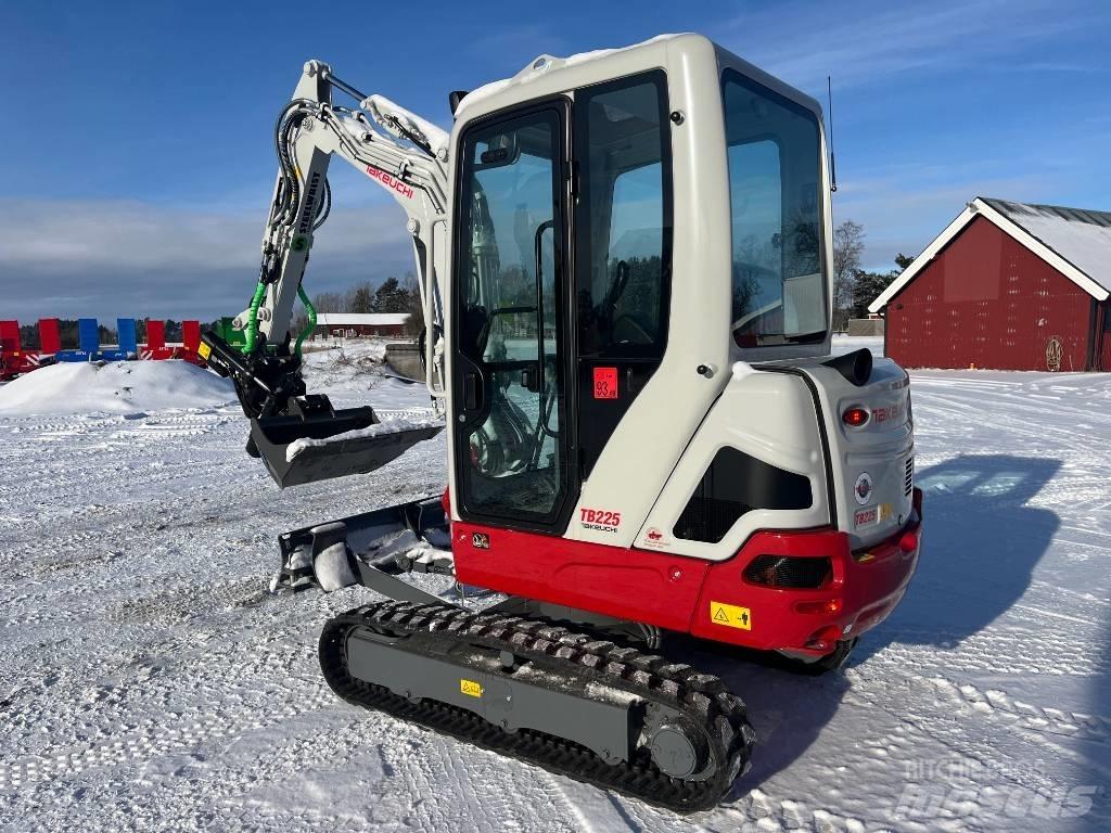 Takeuchi TB225 Мини-экскаваторы
