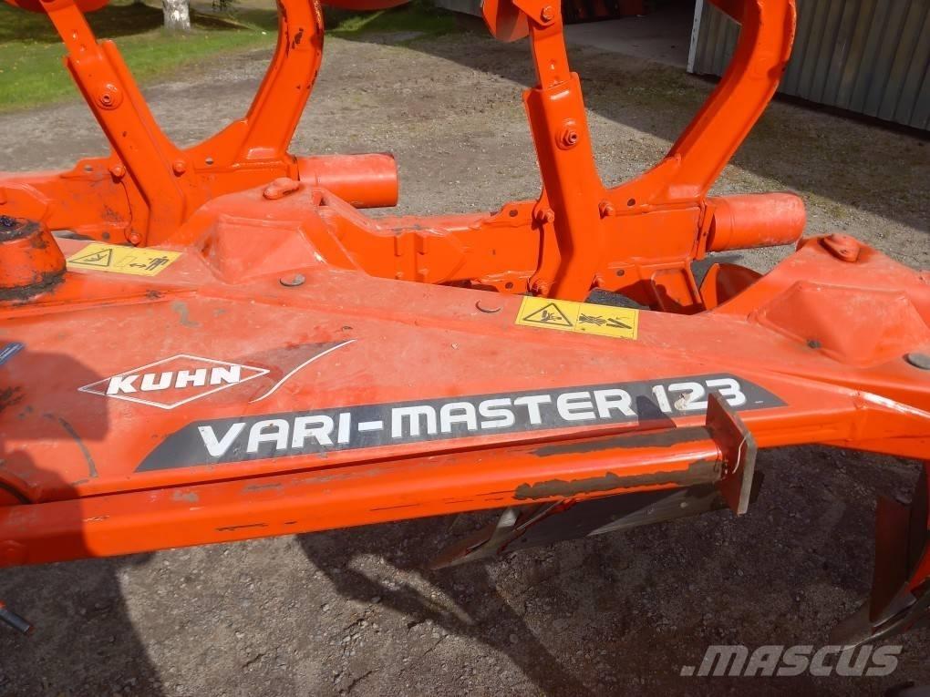 Kuhn Vari-Master 123 Оборотные плуги