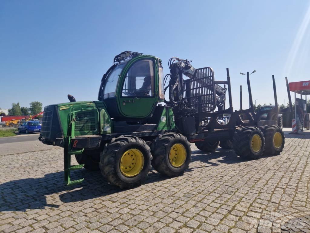 John Deere 1010 E Форвардеры