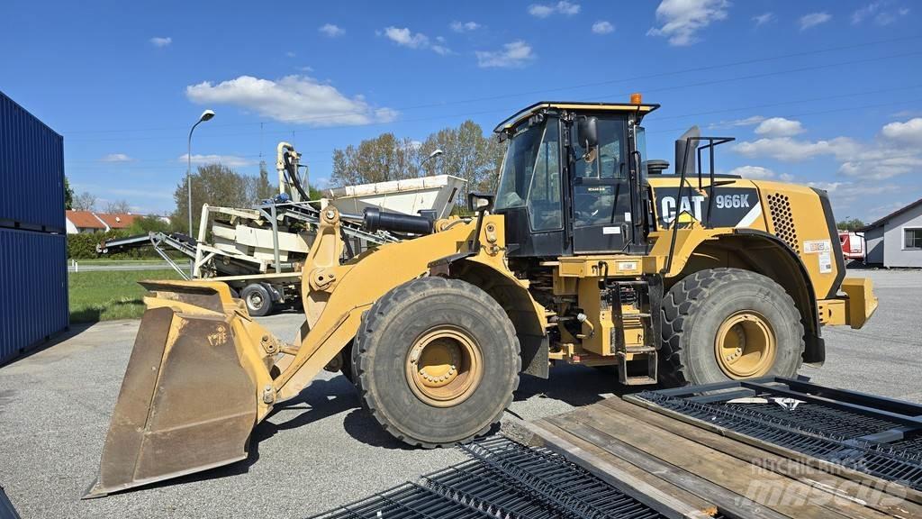 CAT 966K Radlader Фронтальные погрузчики