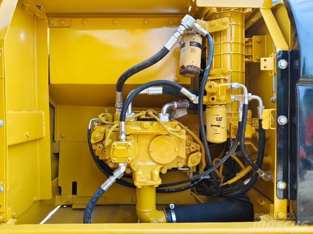 CAT 320 D Гусеничные экскаваторы