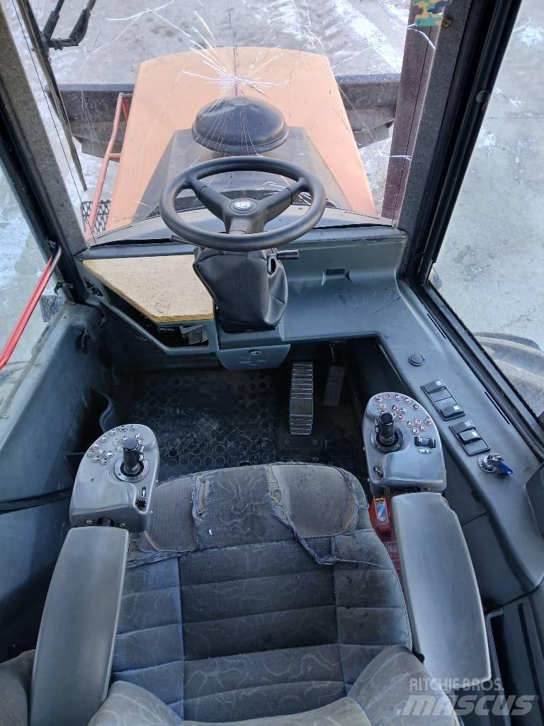 Komatsu 840.3 Форвардеры