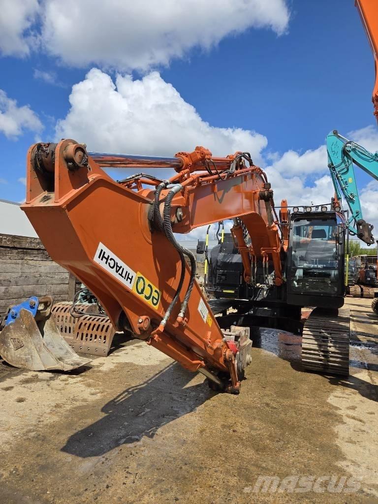 Hitachi ZX225US-6 Гусеничные экскаваторы