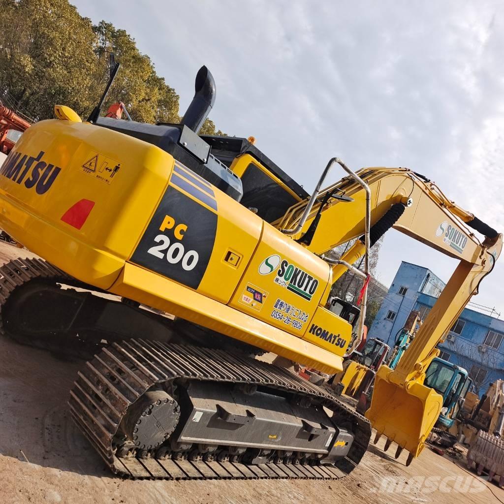 Komatsu PC 200 Гусеничные экскаваторы