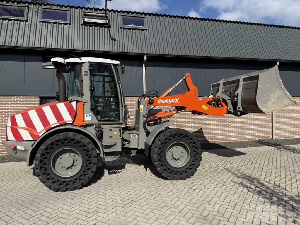 Weycor AR 560 Фронтальные погрузчики