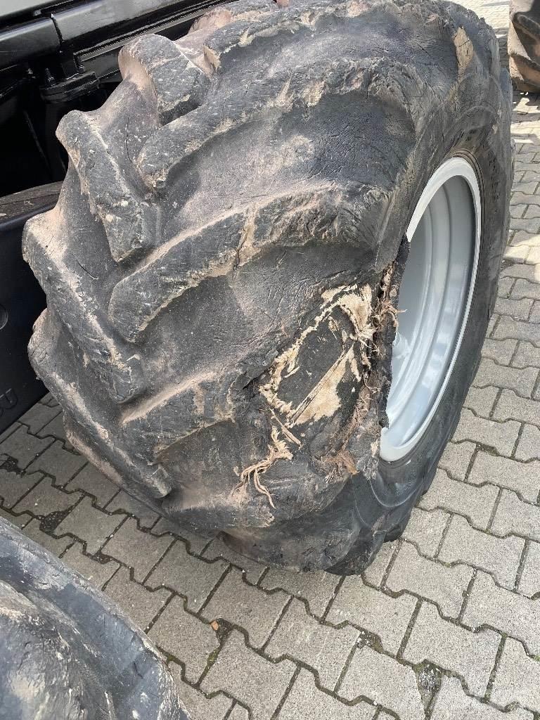 Komatsu 875 Форвардеры