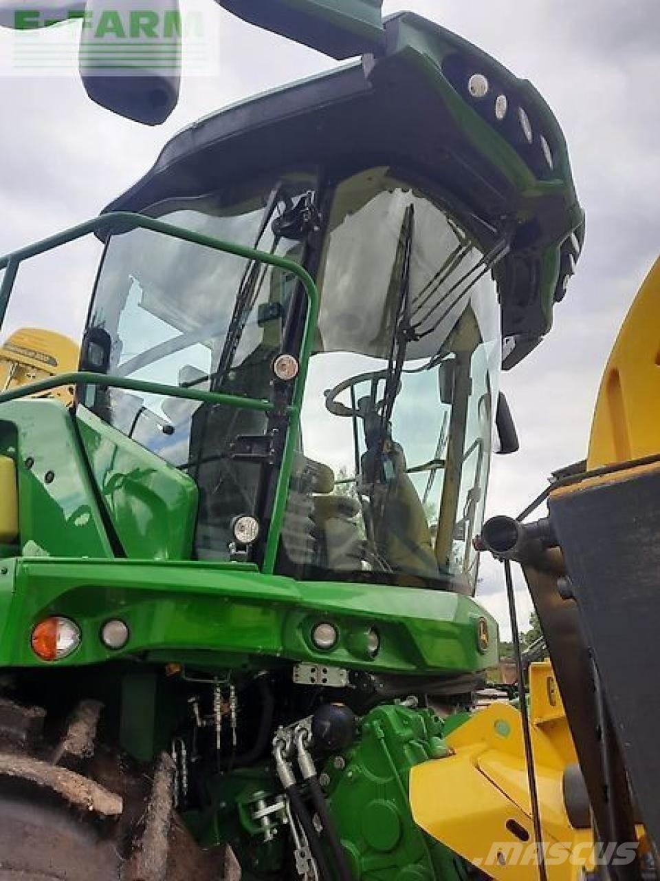 John Deere 8200i Самоходные кормоуборочные комбайны