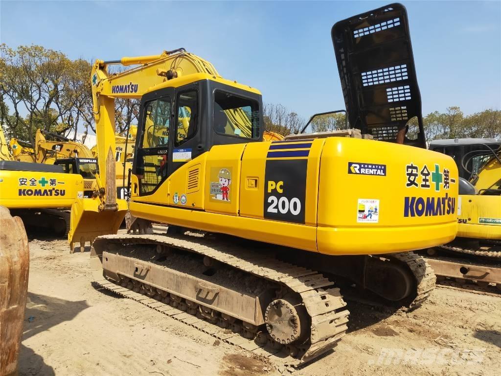 Komatsu PC200-7 Гусеничные экскаваторы