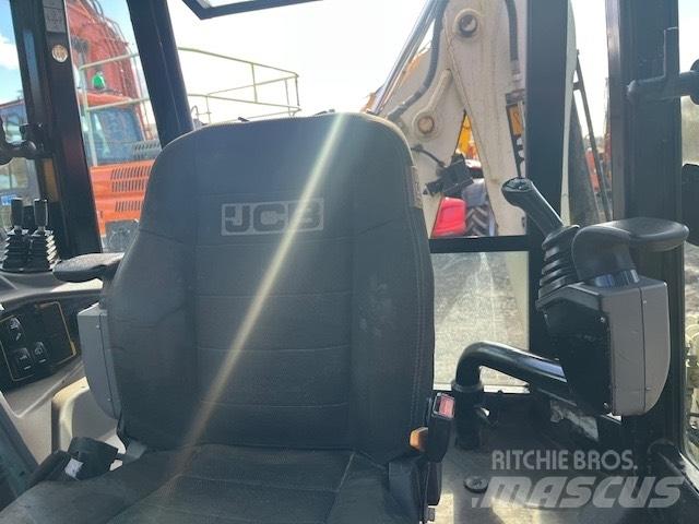 JCB 3CX Compact Экскаваторы-погрузчики