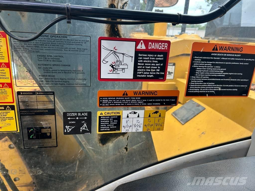 DEERE 135G Гусеничные экскаваторы