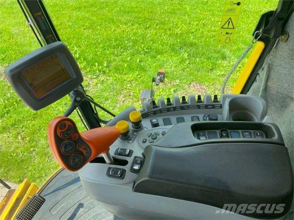 New Holland CX 880 Зерноуборочные комбайны