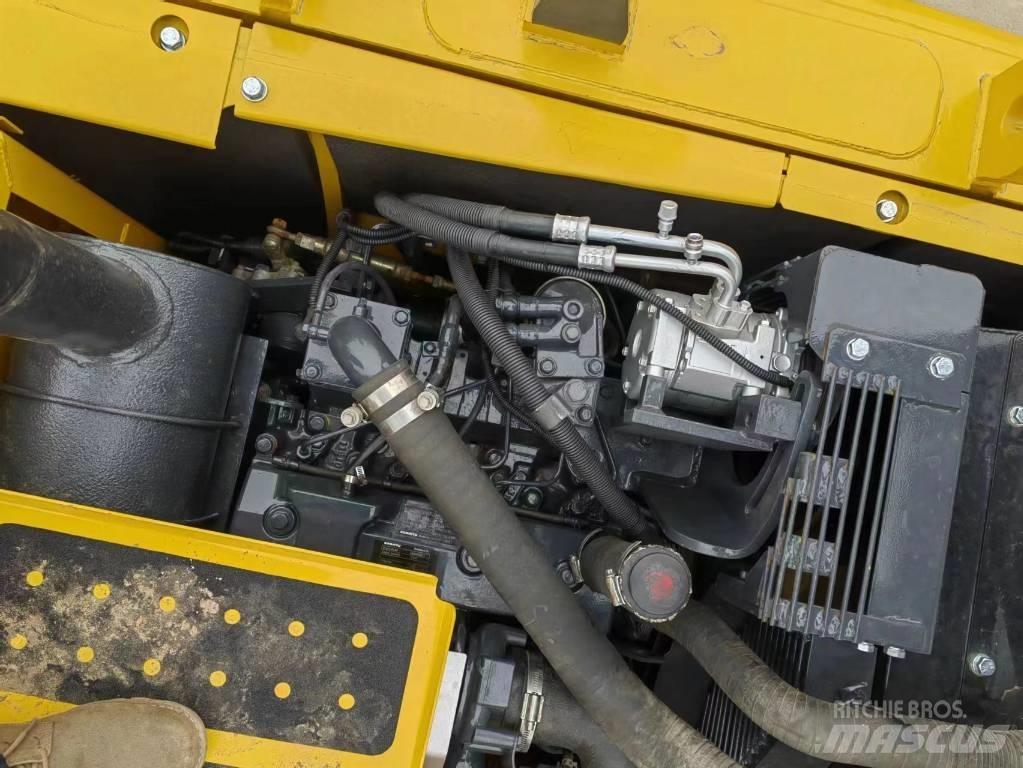 Komatsu PC 130-7K Малые экскаваторы 7т-12т