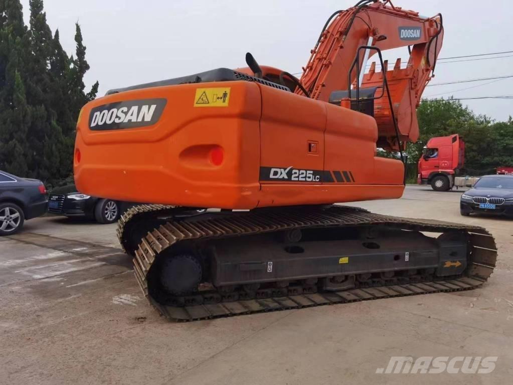 Doosan dx225 Гусеничные экскаваторы