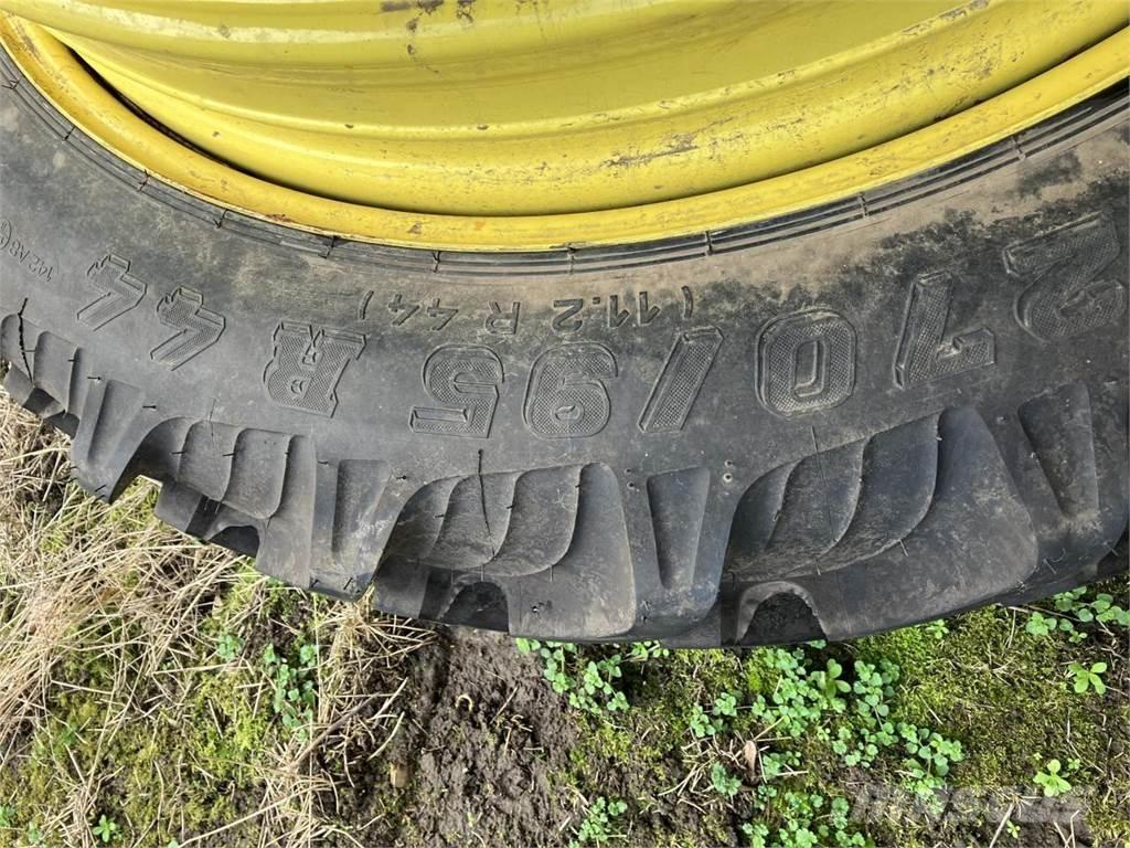 Taurus 270/95R44 Шины и колёса