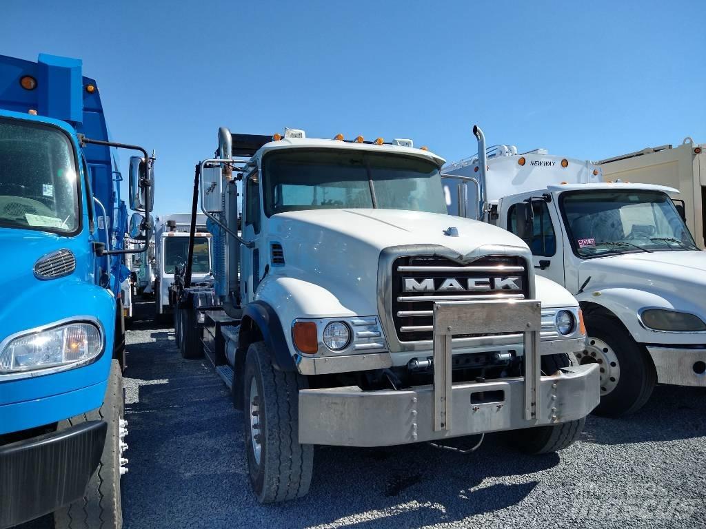 Mack GRANITE CV713 Мусоровозы