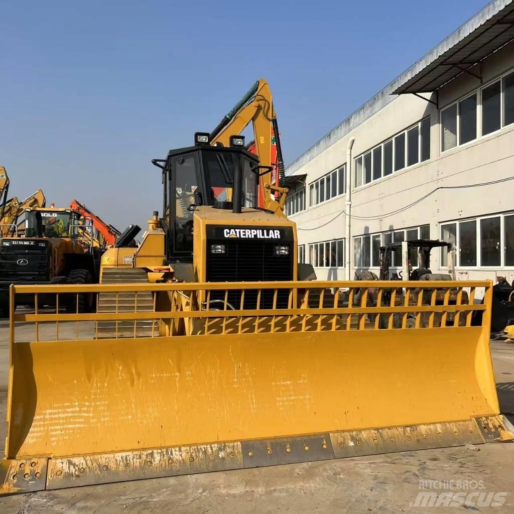 CAT D 8 R Гусеничные бульдозеры