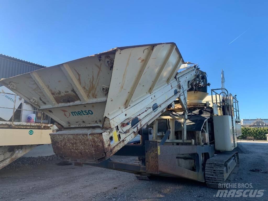 Metso LT 200 HP Мобильные дробилки