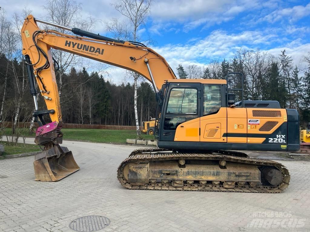 Hyundai HX 220 L Гусеничные экскаваторы