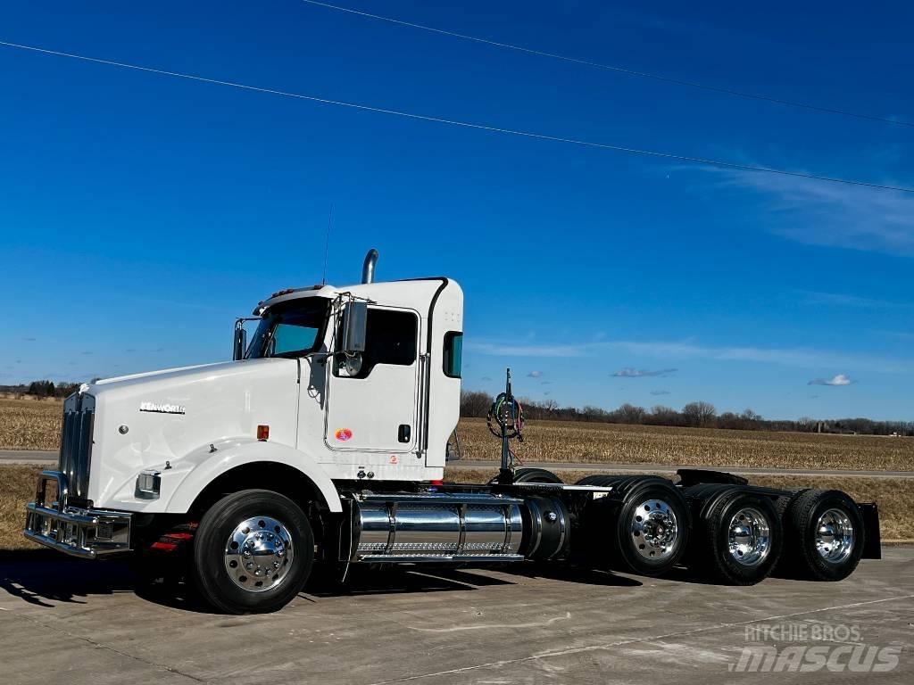 Kenworth T 800 Седельные тягачи