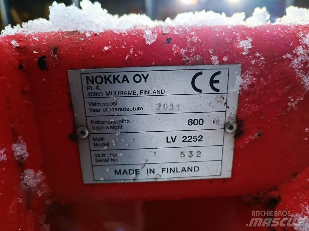 Esko LV 2252 Снегоуборщики