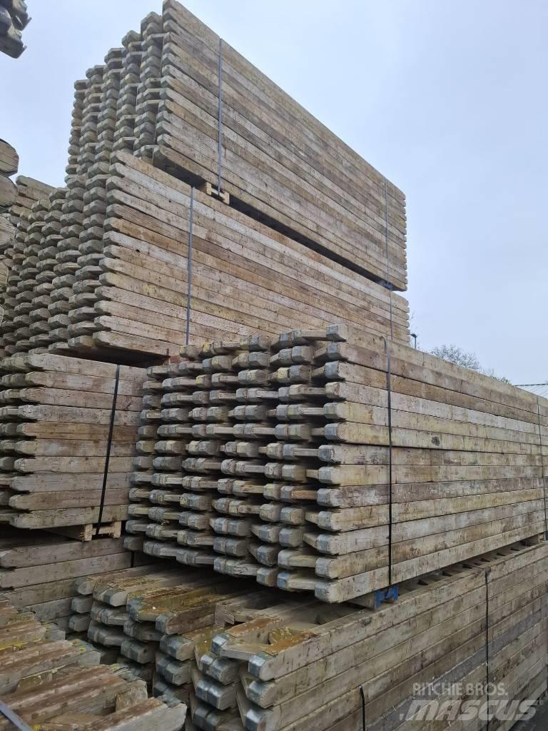Peri GT24 Träger Опалубка