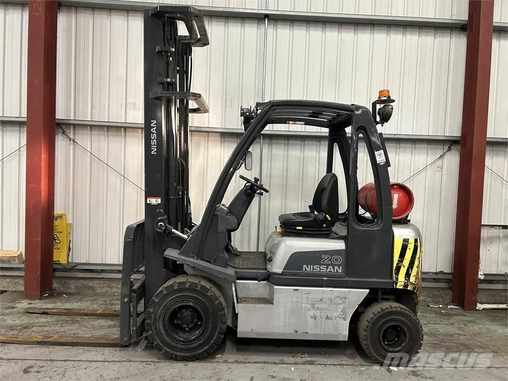 Nissan U1D2A20LQ Газовые погрузчики