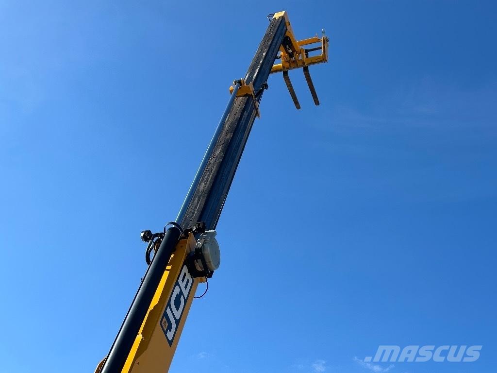 JCB 540-140 Телескопические погрузчики