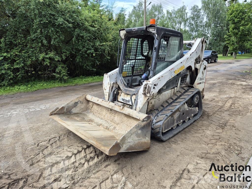 Bobcat T 590 Гусеничные фронтальные погрузчики