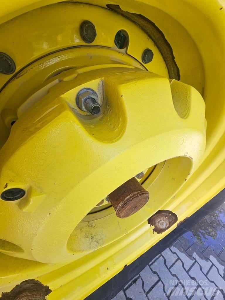 John Deere 8245 R Трактора