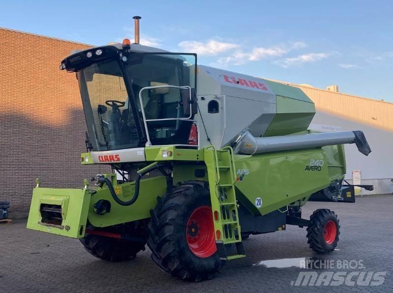 CLAAS AVERO 240 Зерноуборочные комбайны