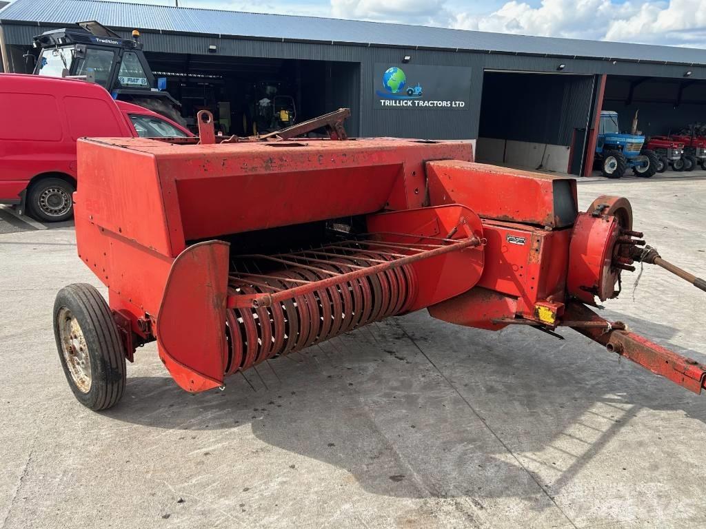 Massey Ferguson 120 Тюковые пресс-подборщики