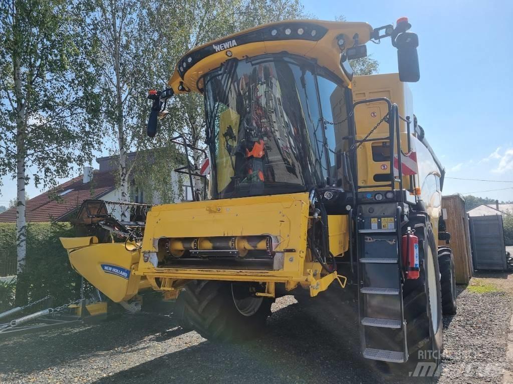 New Holland CX 8.70 Зерноуборочные комбайны