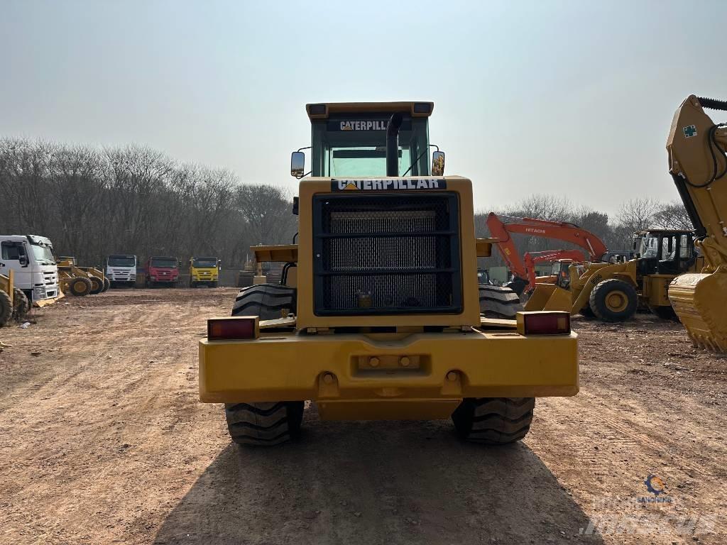 CAT 950G Фронтальные погрузчики