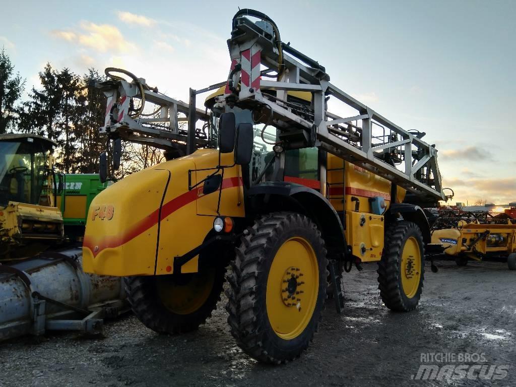 Artec F40 Самоходные опрыскиватели