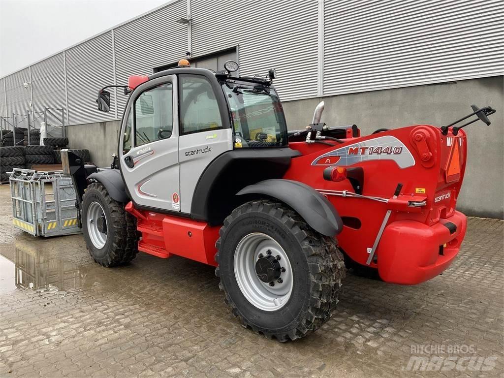 Manitou MT1440A Телескопические погрузчики