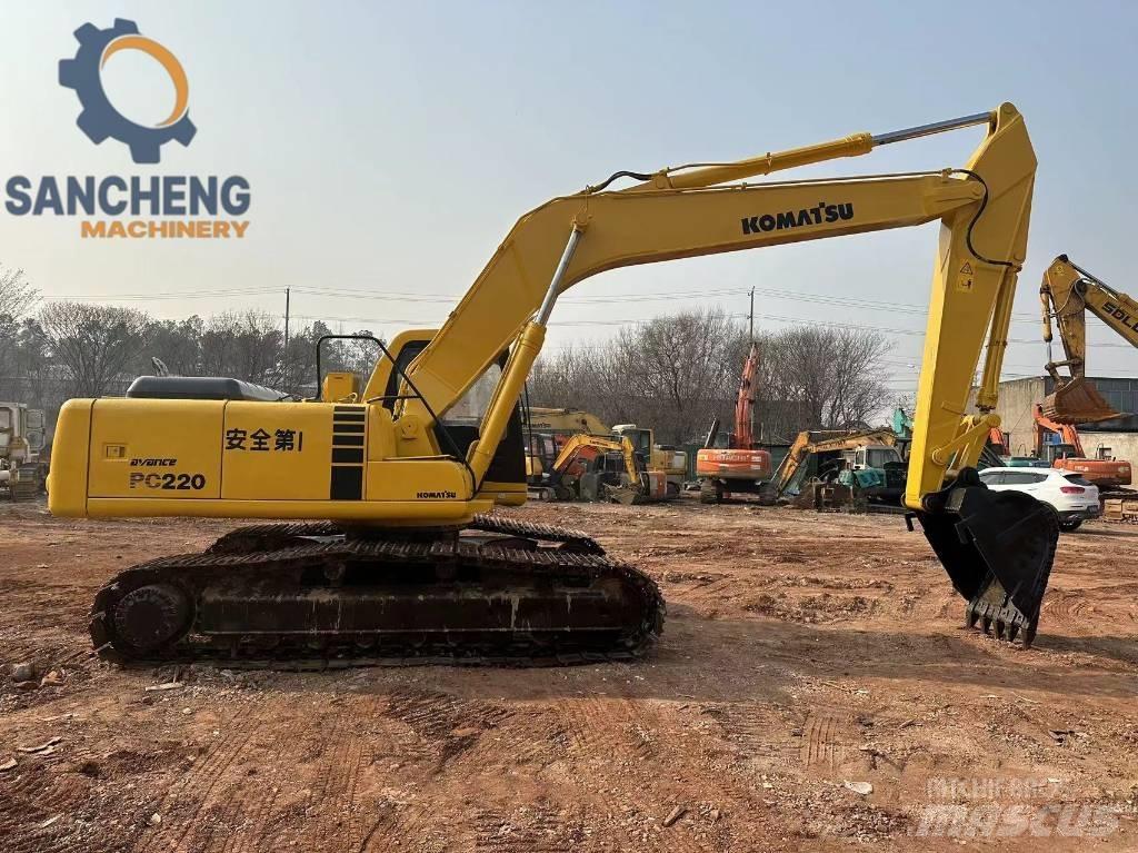 Komatsu PC 200 Гусеничные экскаваторы