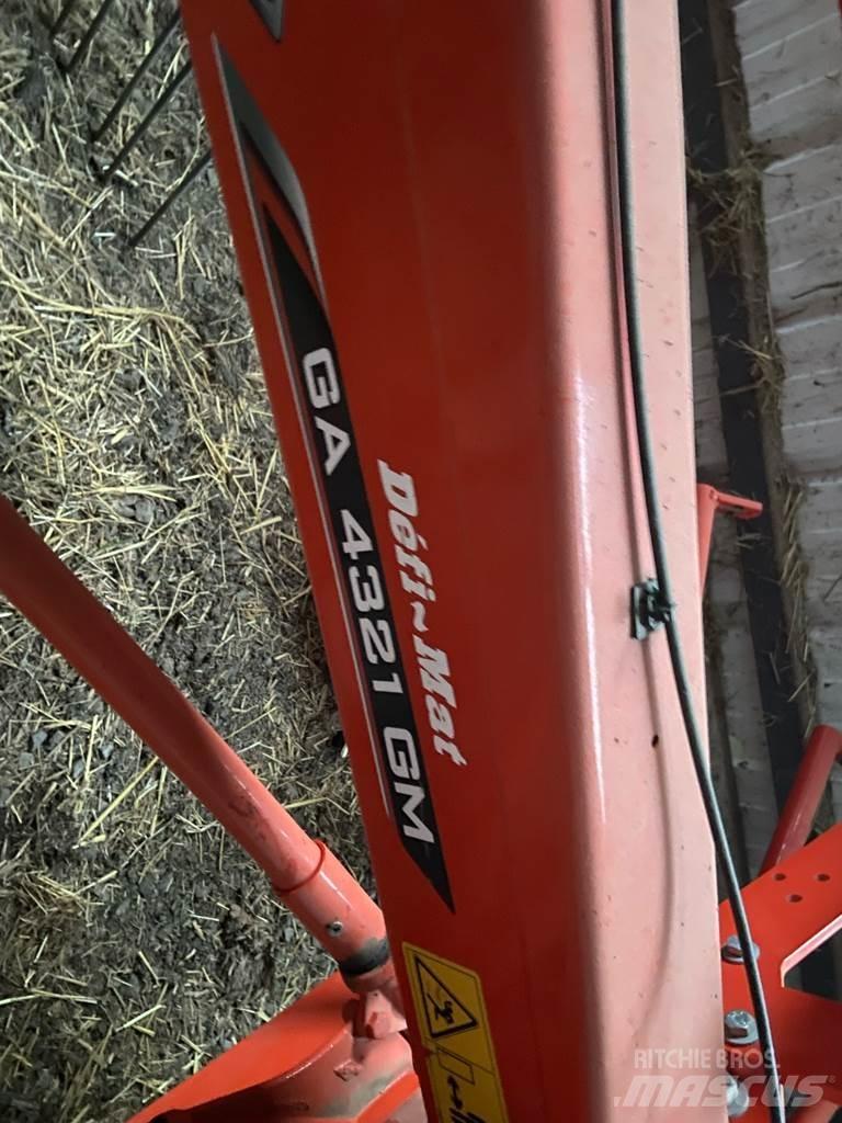 Kuhn GA4321 Рядковые косилки