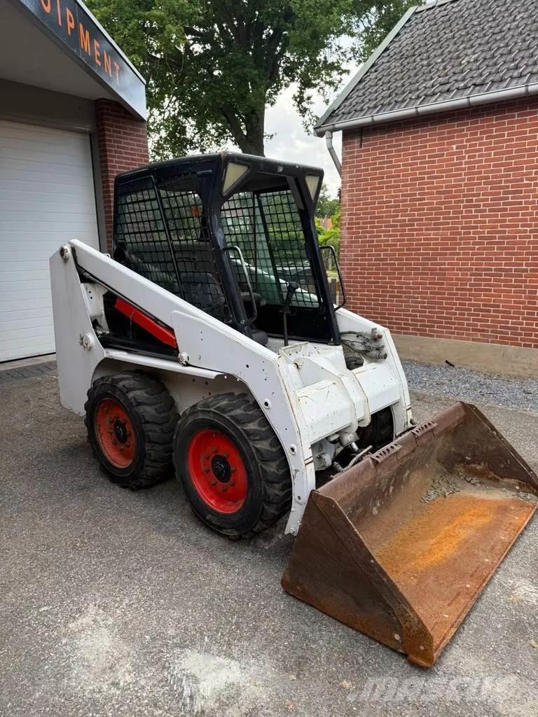 Bobcat S130 Мини-погрузчики